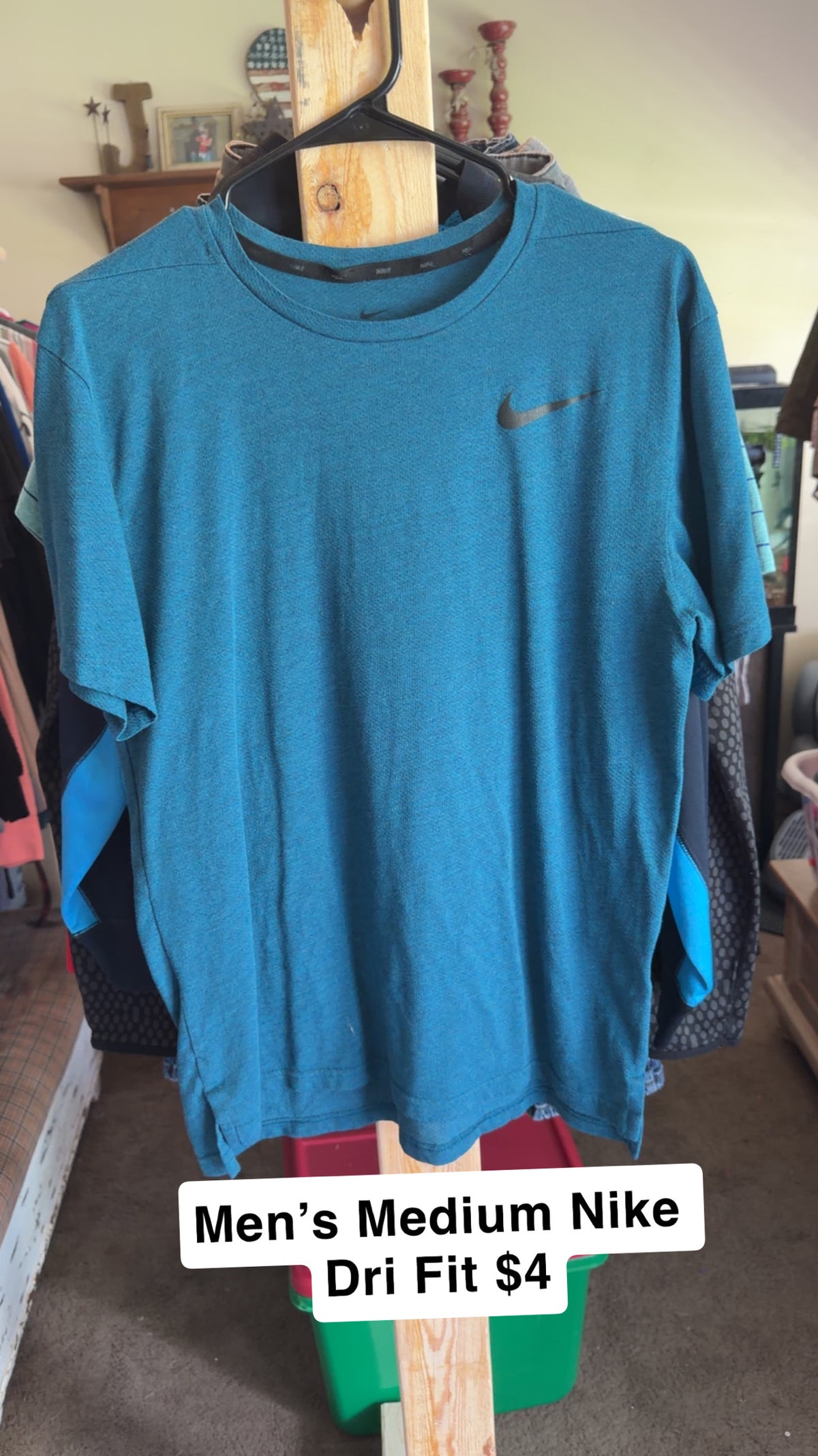 Nike Men’s Medium