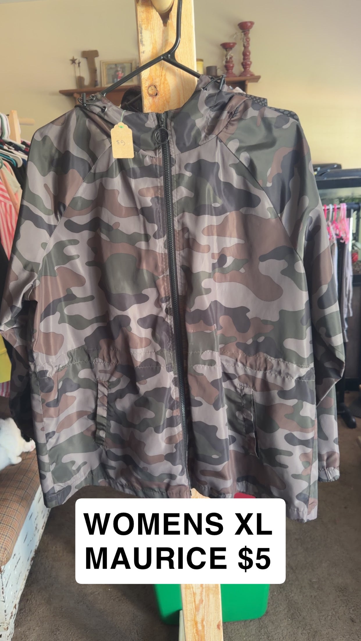 Women’s XL Camo Rainjacket