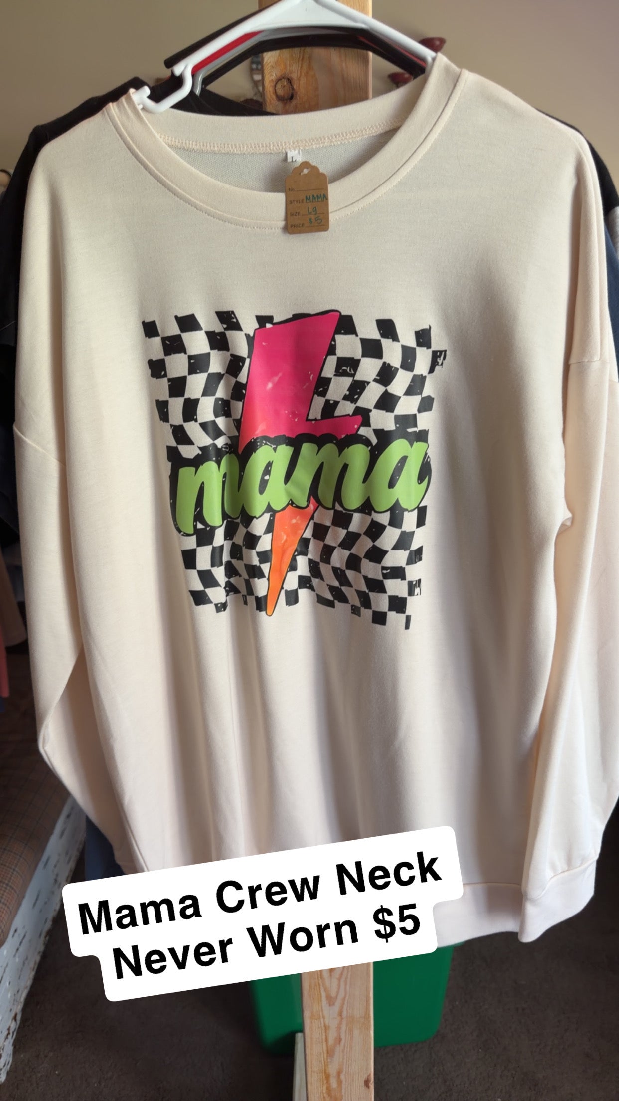 Women’s Large Mama Crewneck