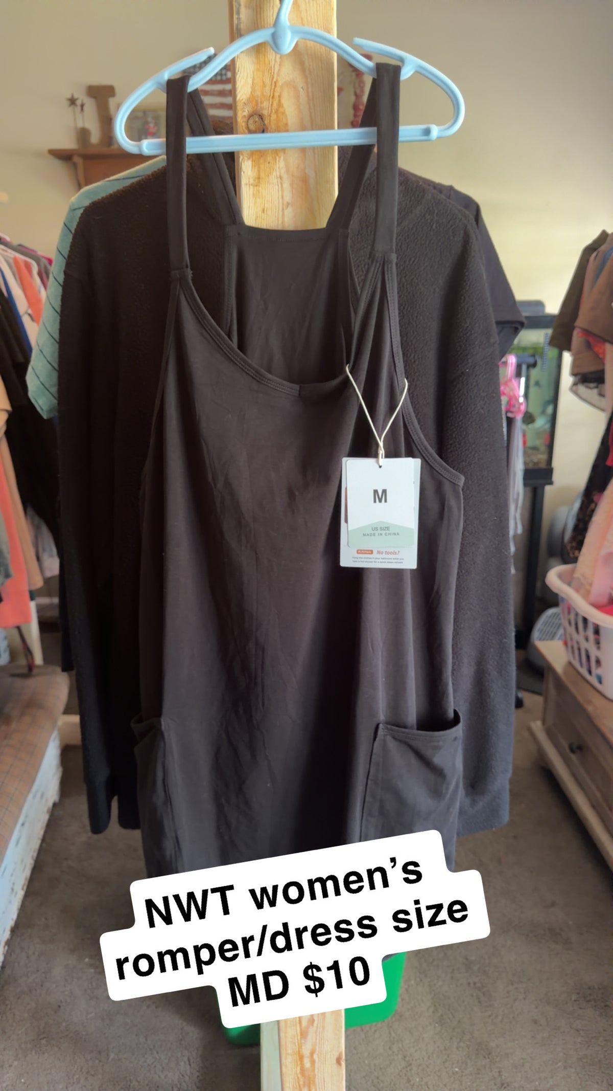 Women’s Medium Romper w/tags