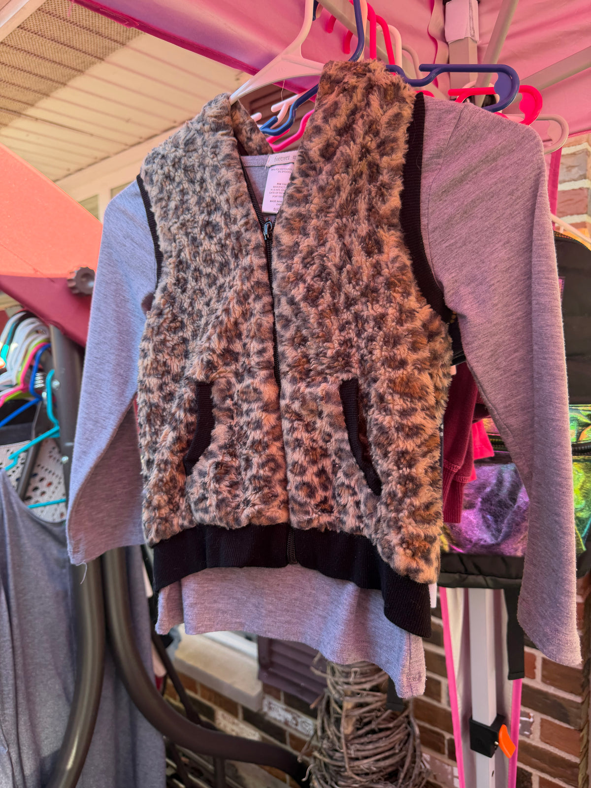 Girls Size 6 2pc Vest set
