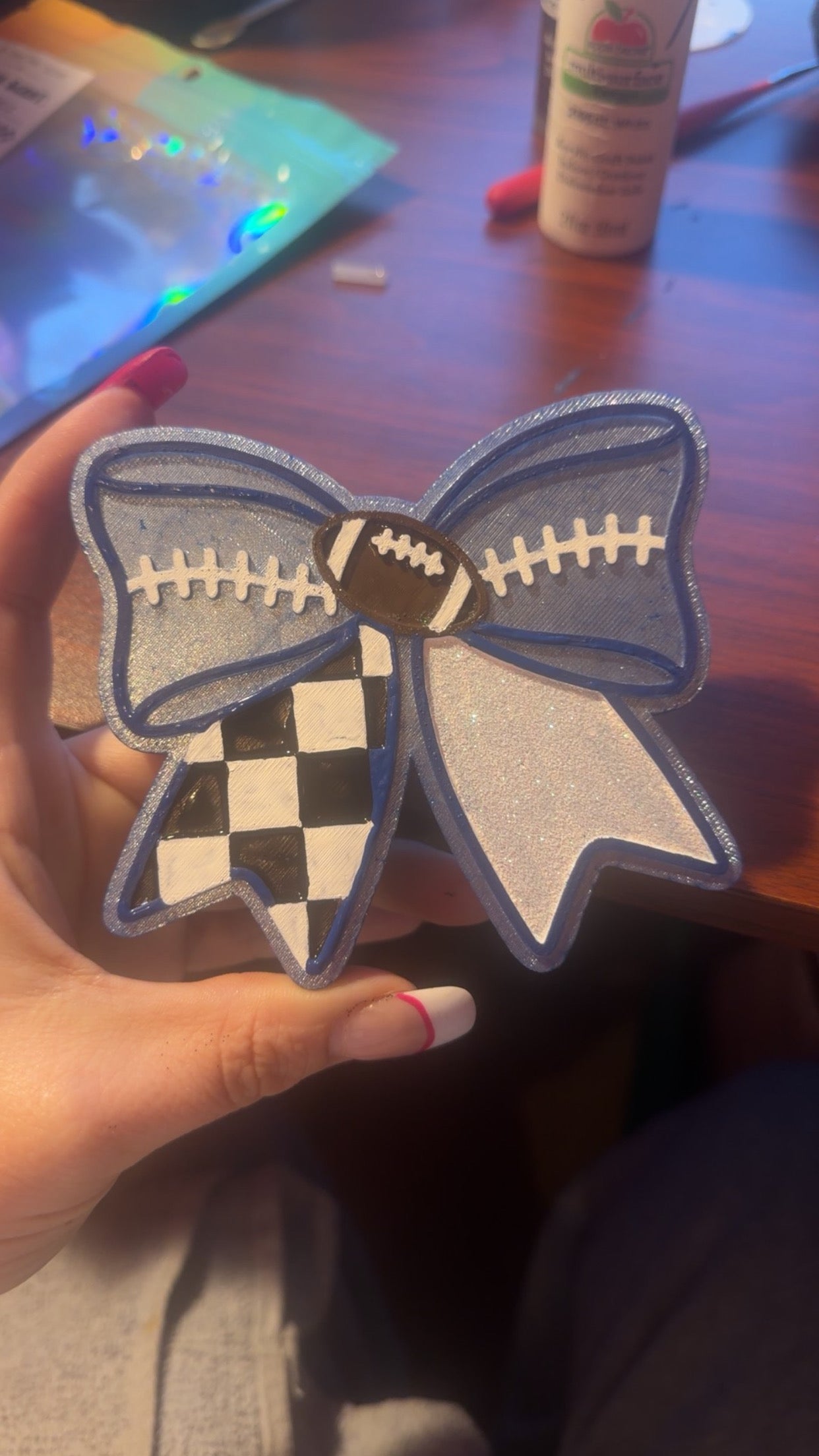 Football Check Bow XL