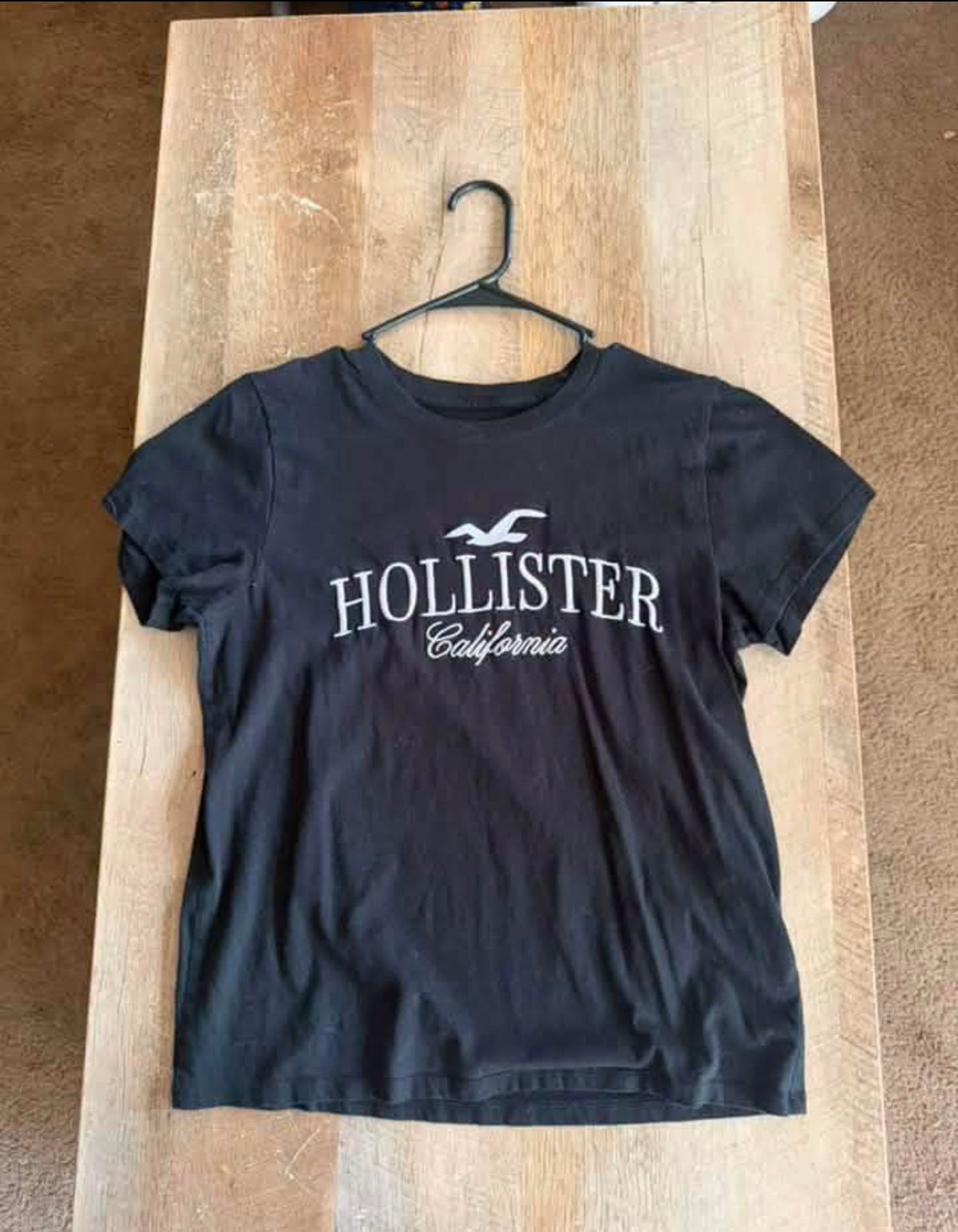 Hollister Tee