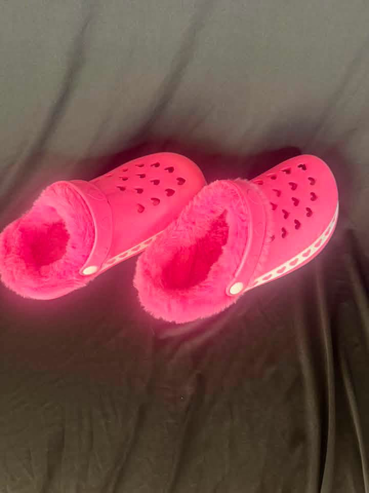 Girls Fleece Lined Clogs