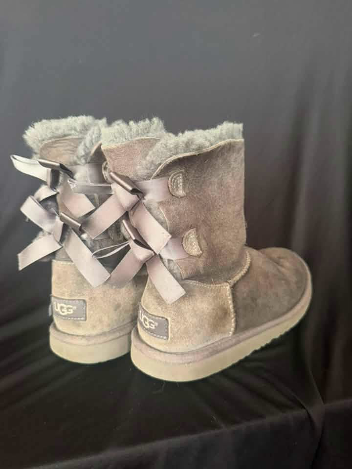 Girls Uggs