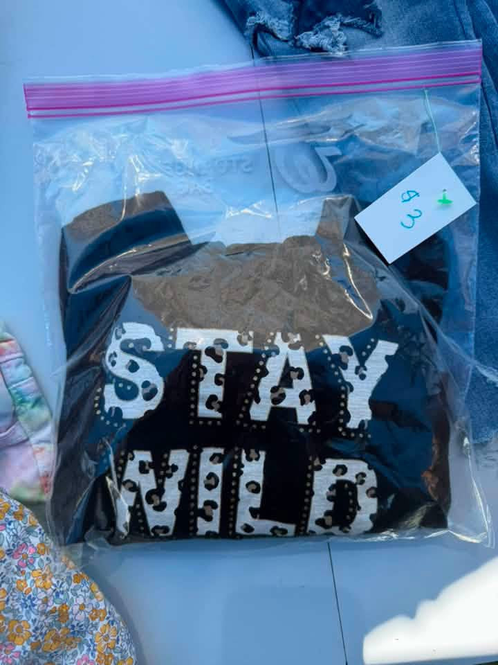 Girls 4T - 2pc Leopard Outfit (matching bottoms)