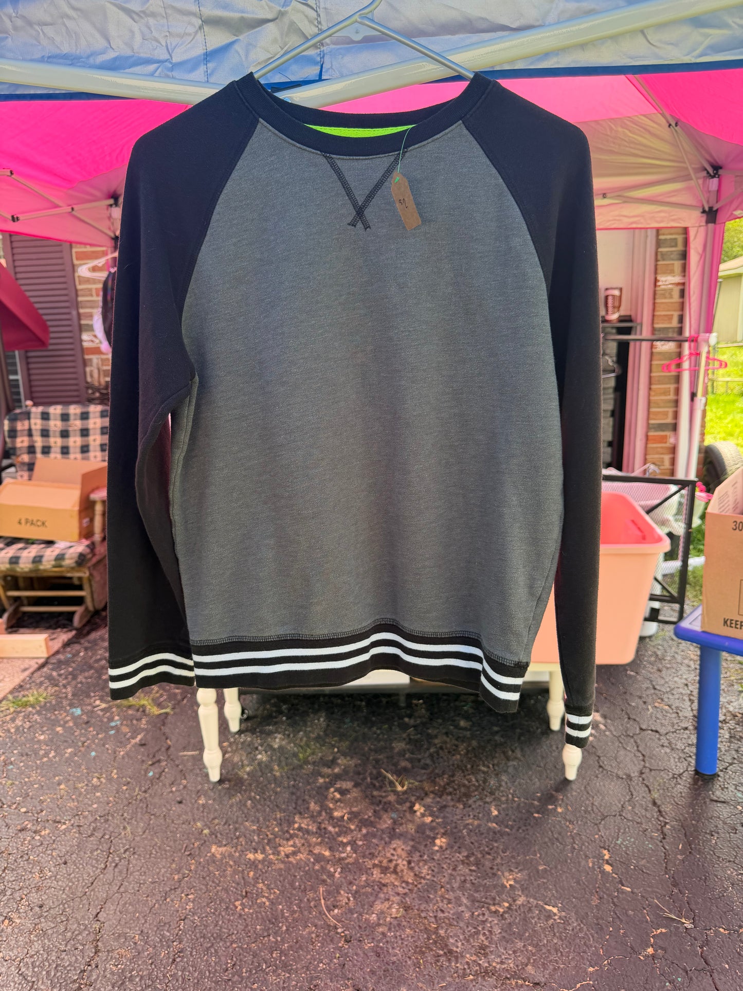 Boys XXL (18) HOODIE